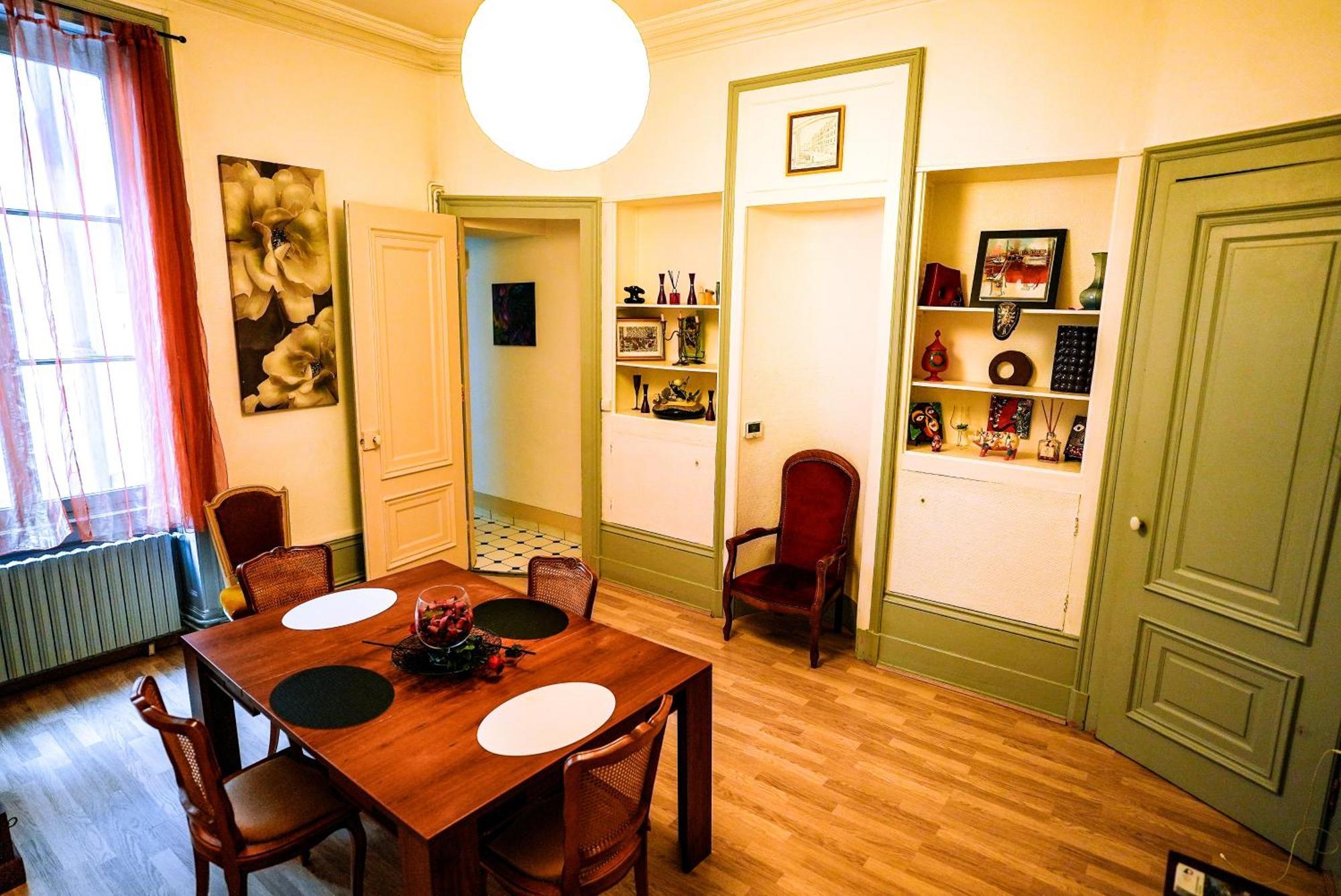 Le St Amour Elegant 2 Chambres *Wifi/Super Centre* Besançon Exterior foto